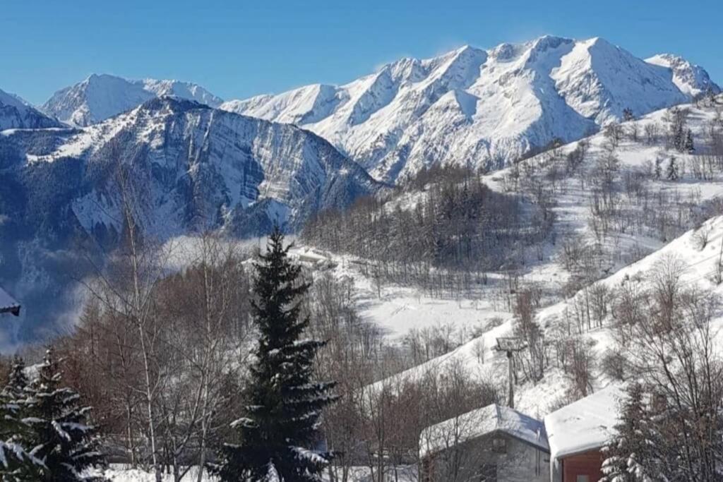Studio Uissan Pour 5 Personnes A Cote Des Pistes Huez المظهر الخارجي الصورة