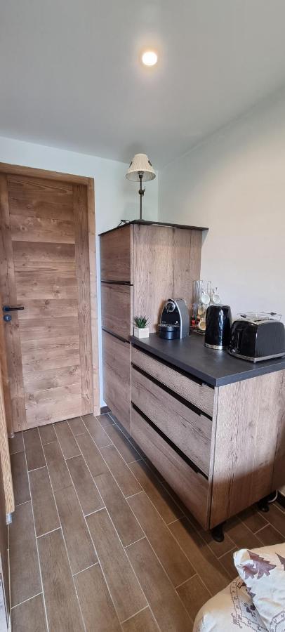 Studio Uissan Pour 5 Personnes A Cote Des Pistes Huez المظهر الخارجي الصورة